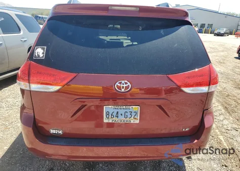 2014 Toyota Sienna Le из США, поврежденный, VIN 5TDKK3DC7ES462827